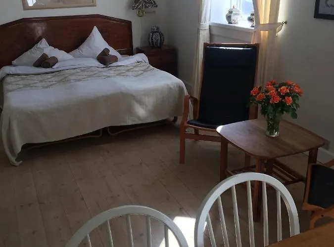 Lerbaek Hovedgaard 아파트호텔 3*